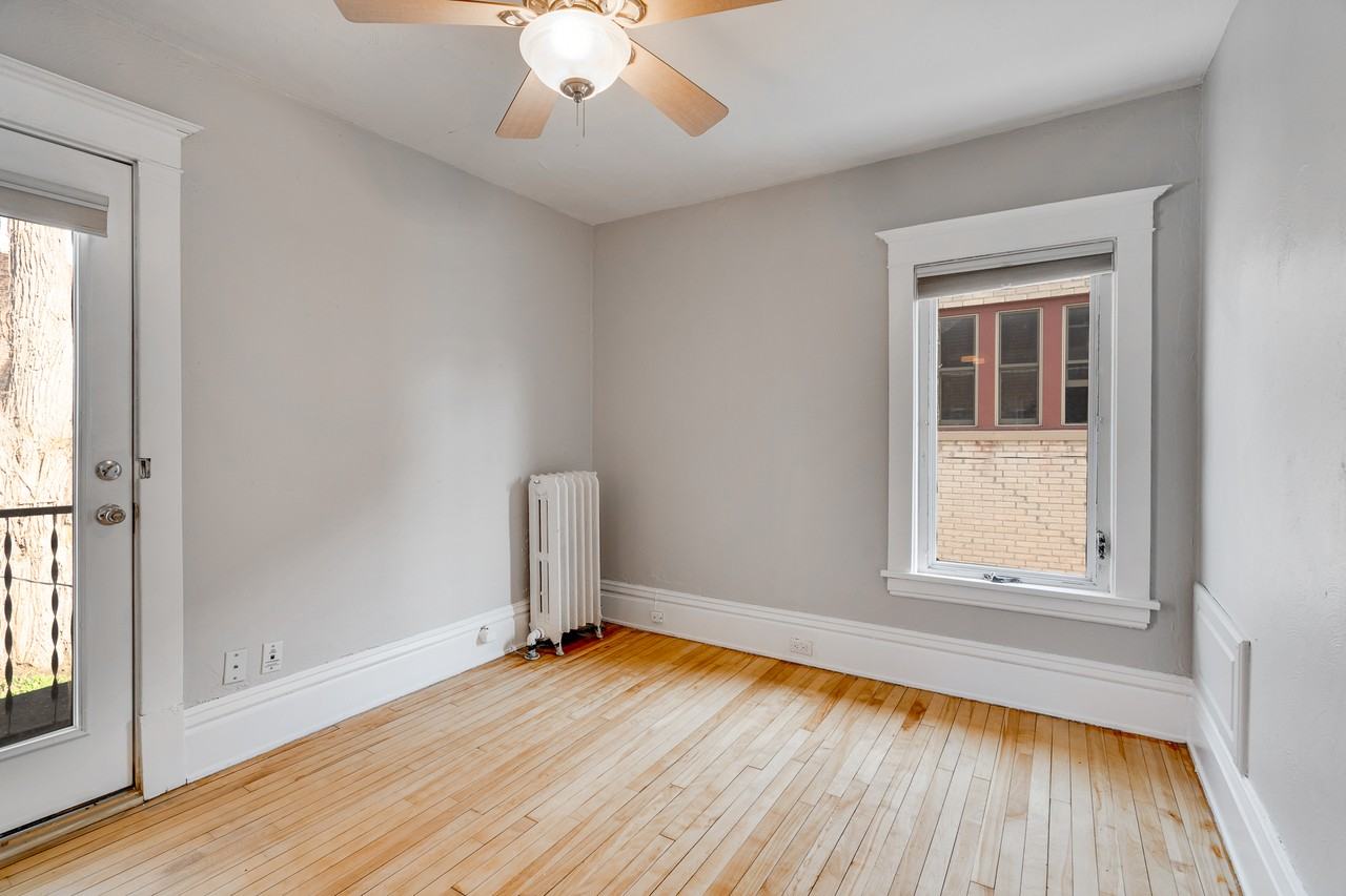 2305 Garfield Ave #201 - Photo 4 of 25