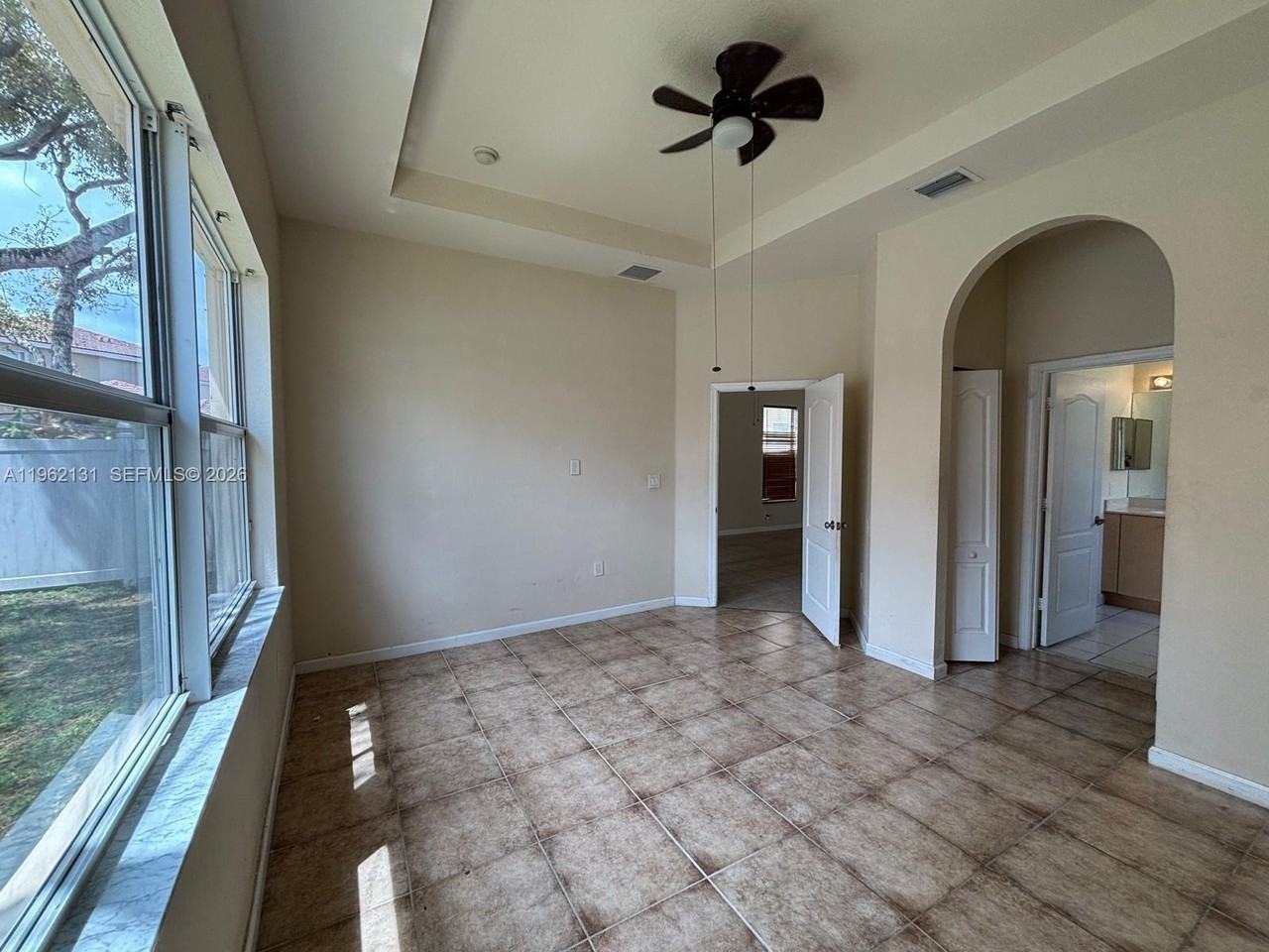 3964 Northeast 11th Drive #3964 - Photo 2 of 23