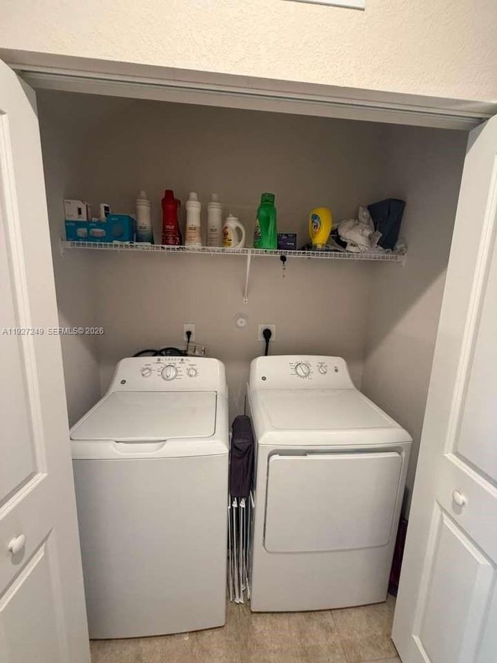 1037 Northwest 5th Street #1037 - Photo 7 of 13