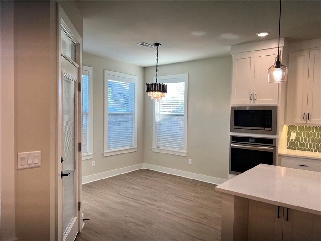 970 Moksha St - Photo 2 of 18