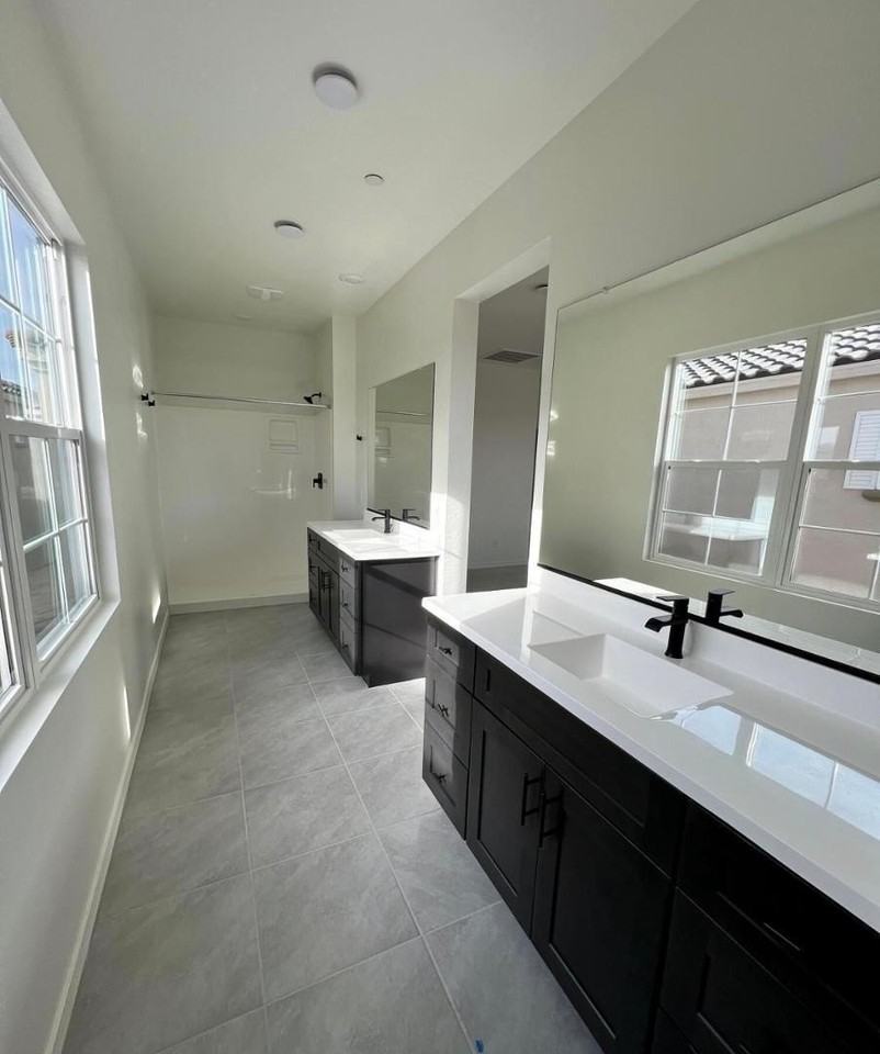 220 E Markwood Dr - Photo 4 of 10