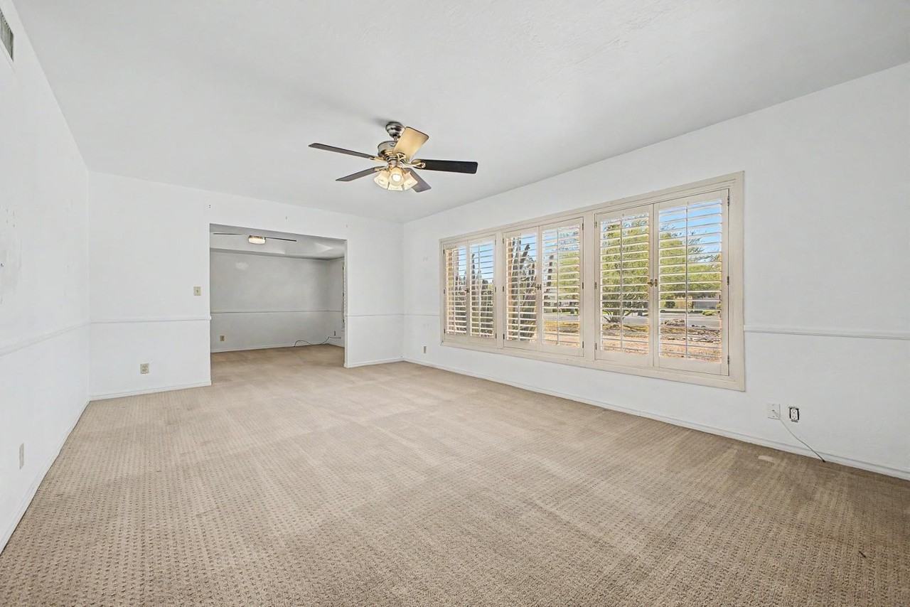 4840 E Fanfol Dr - Photo 6 of 48