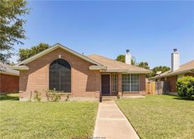 featured image of 807 Azalea Ct