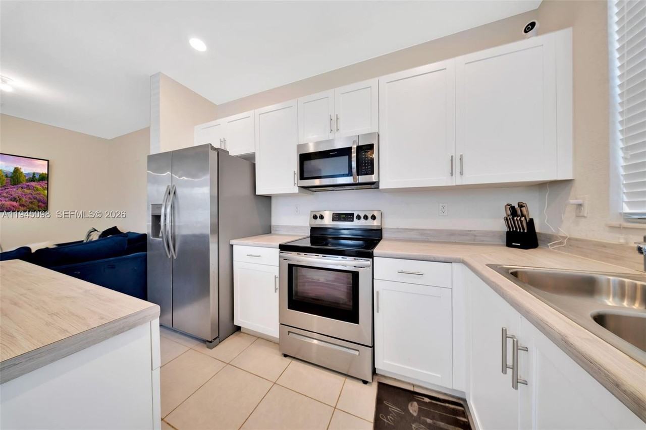 2699 Southeast 19th Street #2699 - Photo 5 of 31