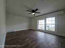 featured image of 1226 Vine St #7