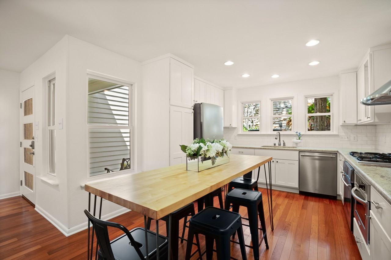 731 Patterson Ave #1 - Photo 3 of 36