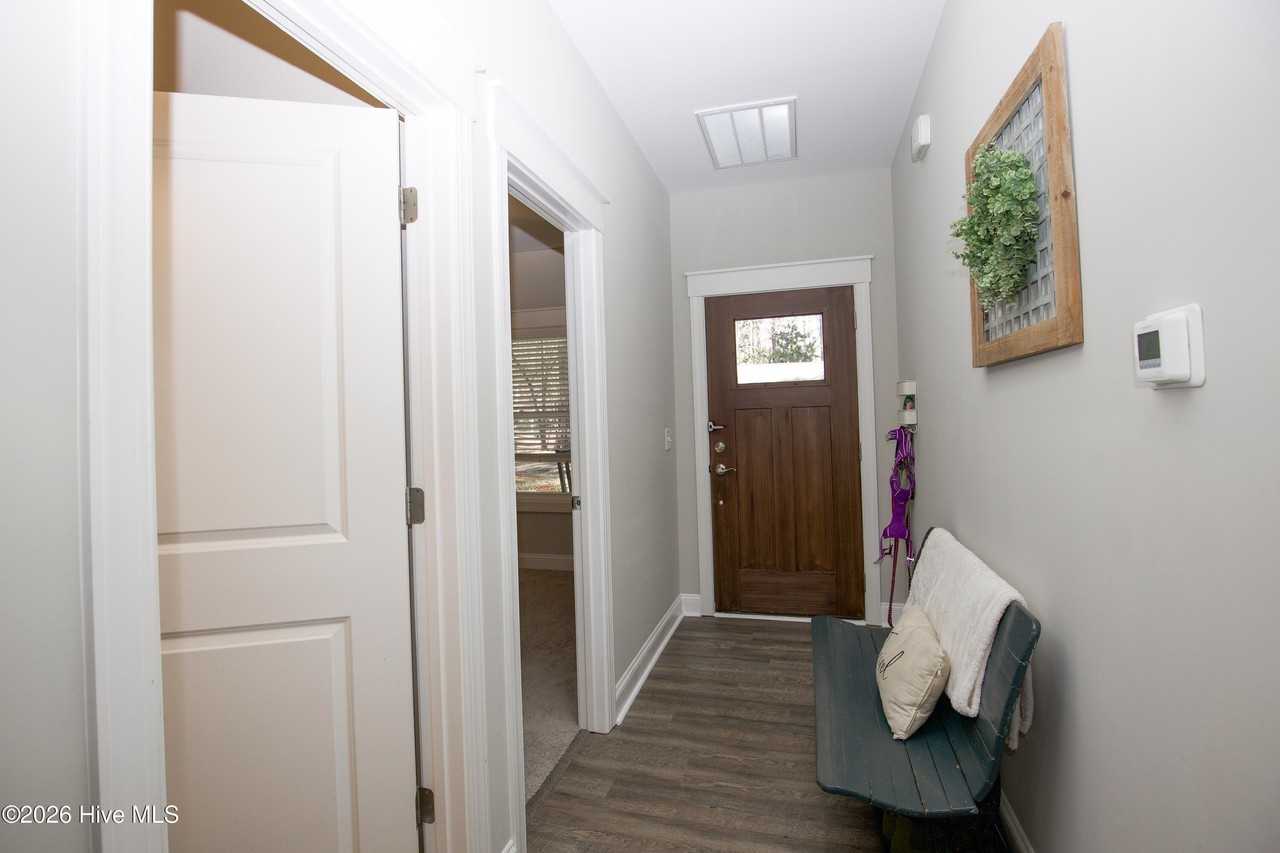 643 Lilac Ln - Photo 5 of 50