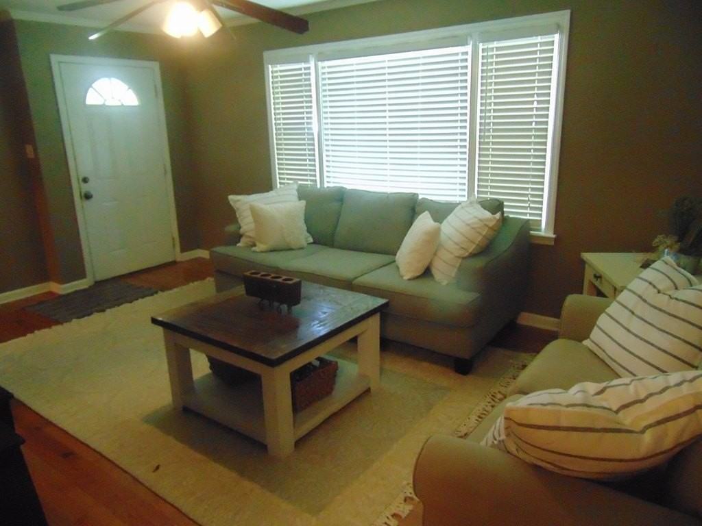 1108 Magnolia Dr - Photo 3 of 13