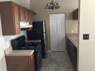 607 Crows Nest Ct #1 - Photo 2 of 8