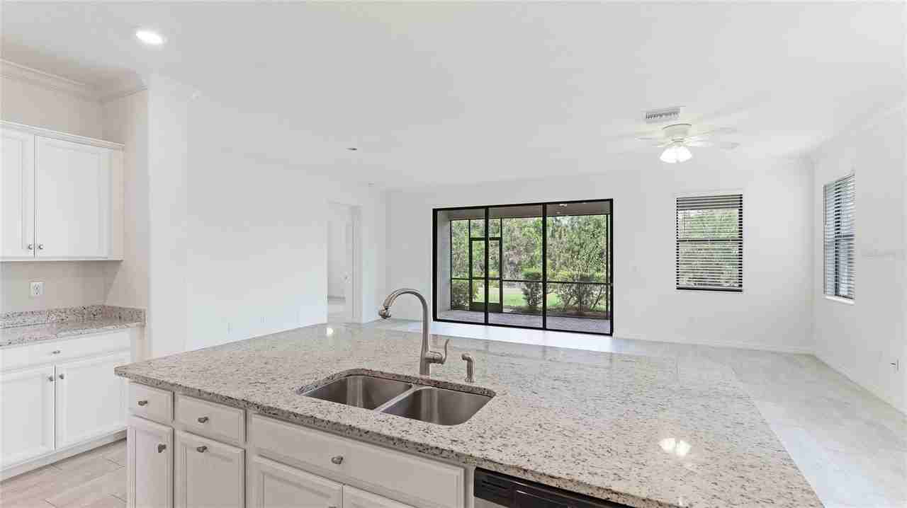 17311 Blue Ridge Pl - Photo 5 of 48