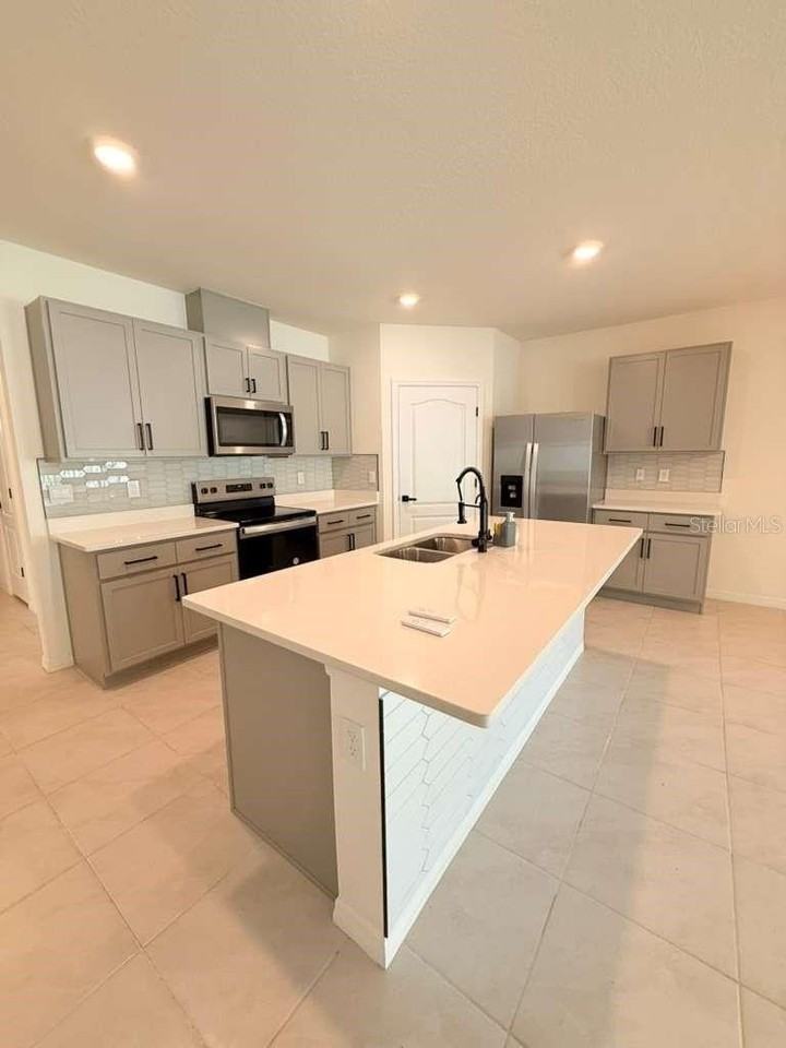 2518 Trinidad Rd - Photo 5 of 17