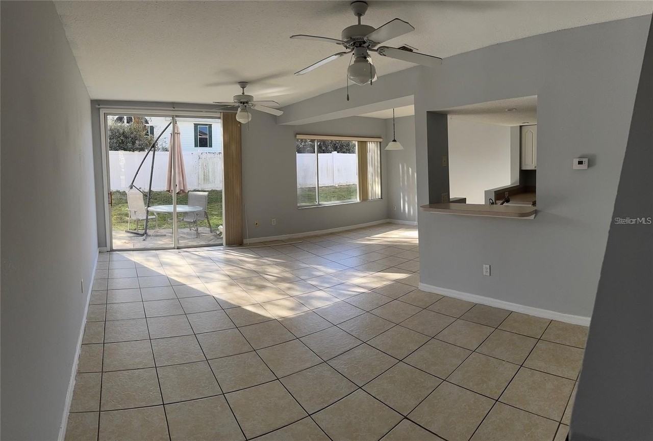 722 Washington Palm Loop - Photo 5 of 24