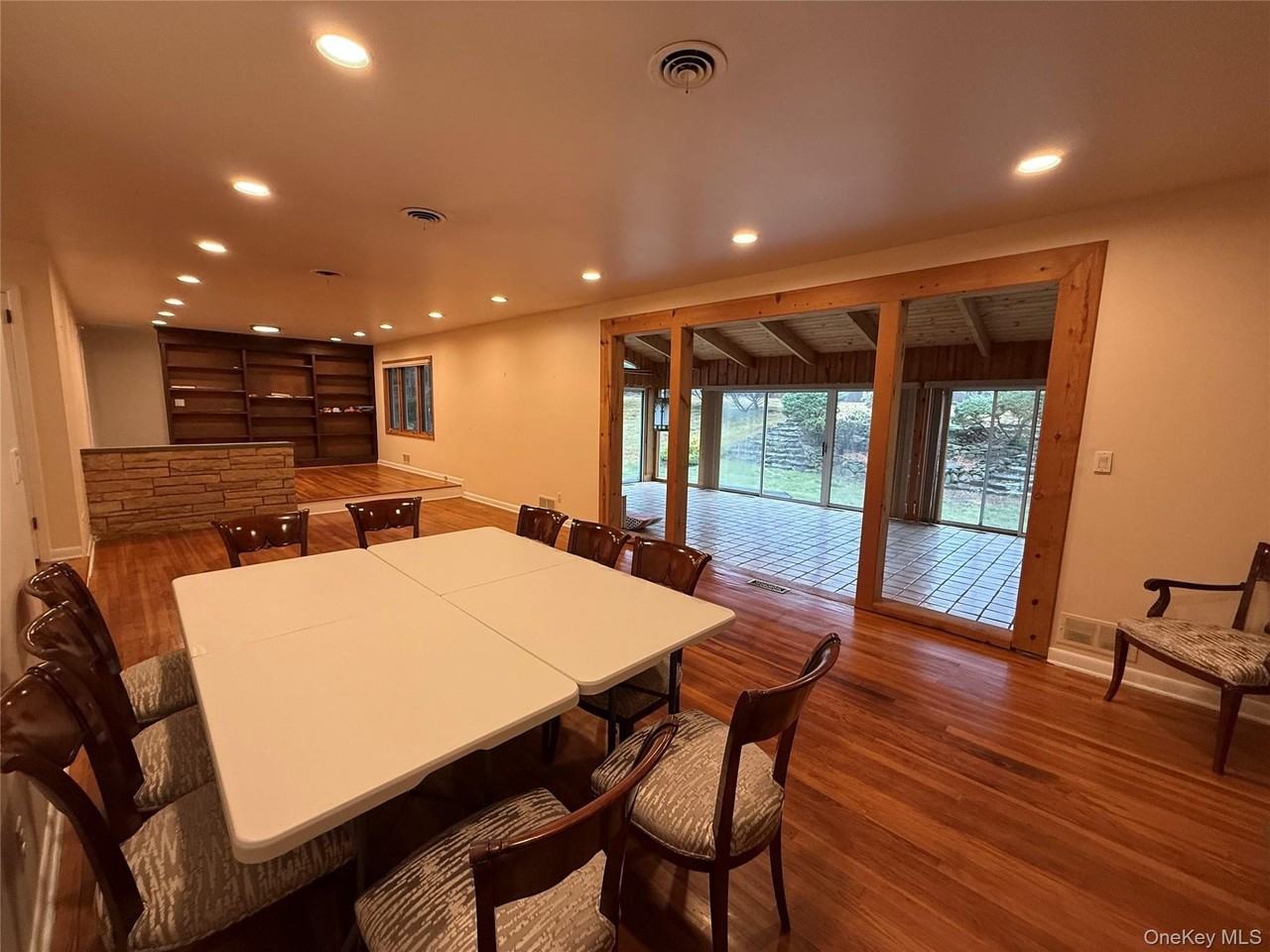 12 East Pl - Photo 7 of 16