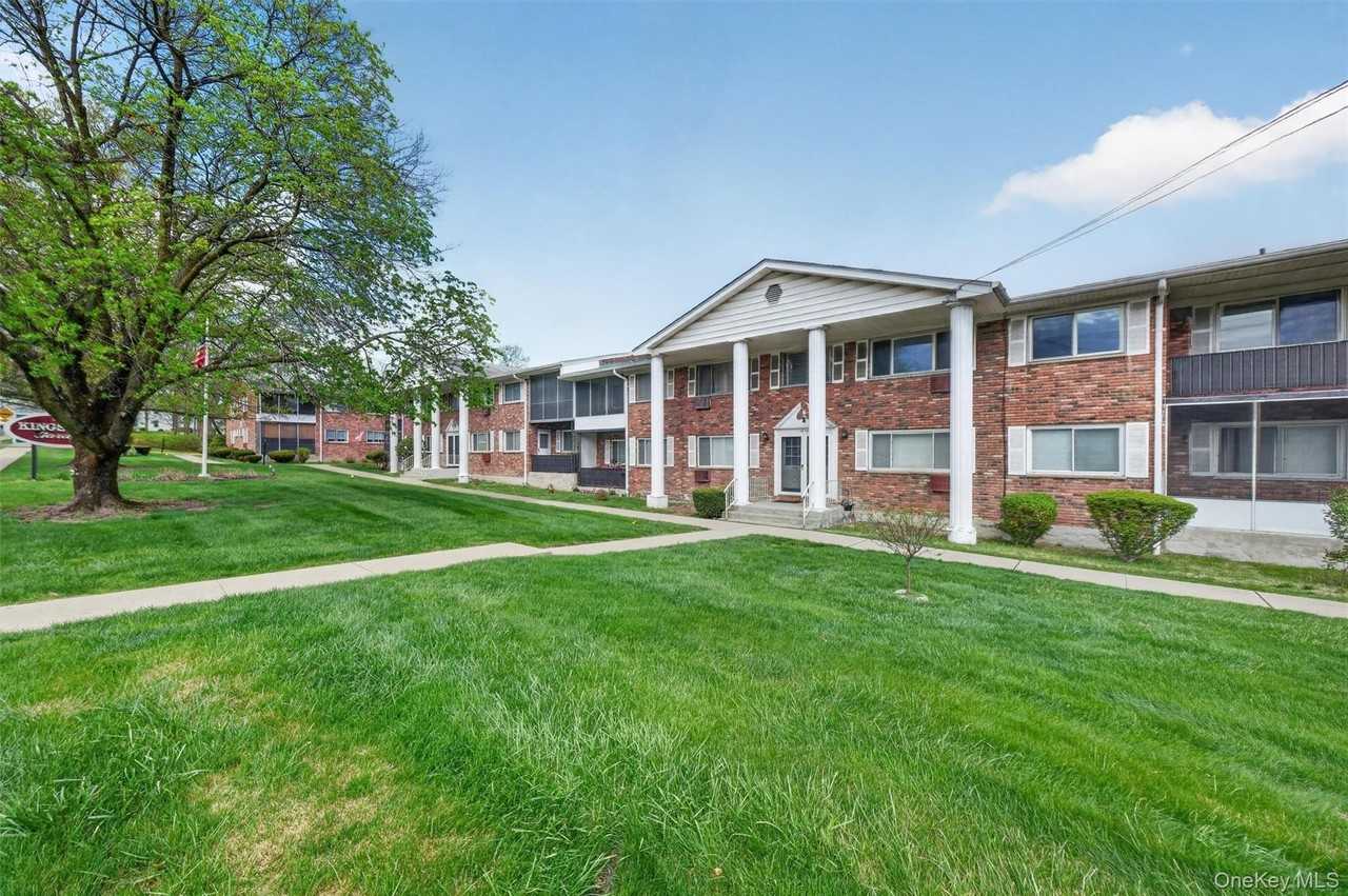 810 Blooming Grove Tpke #113 - Photo 2 of 21