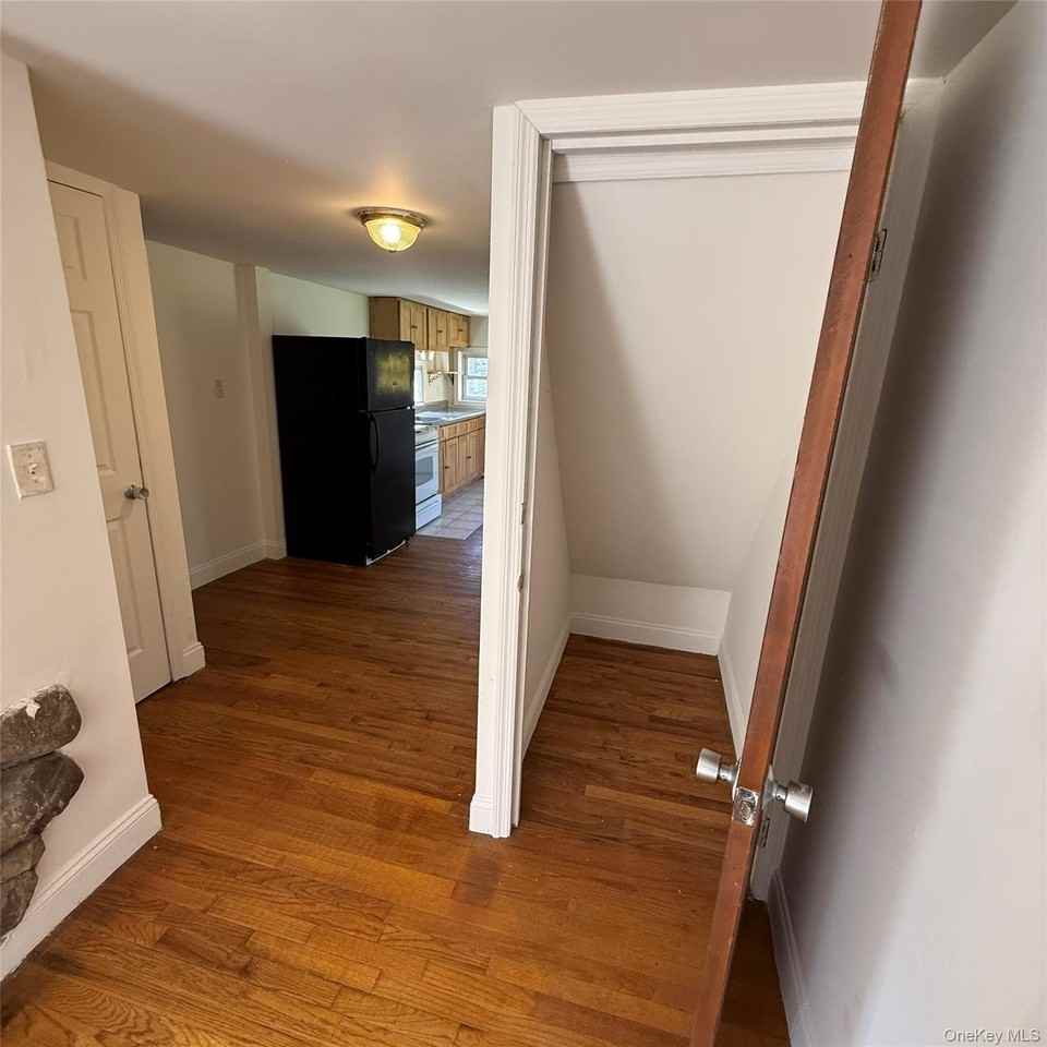 31 Firwood Rd S - Photo 6 of 11