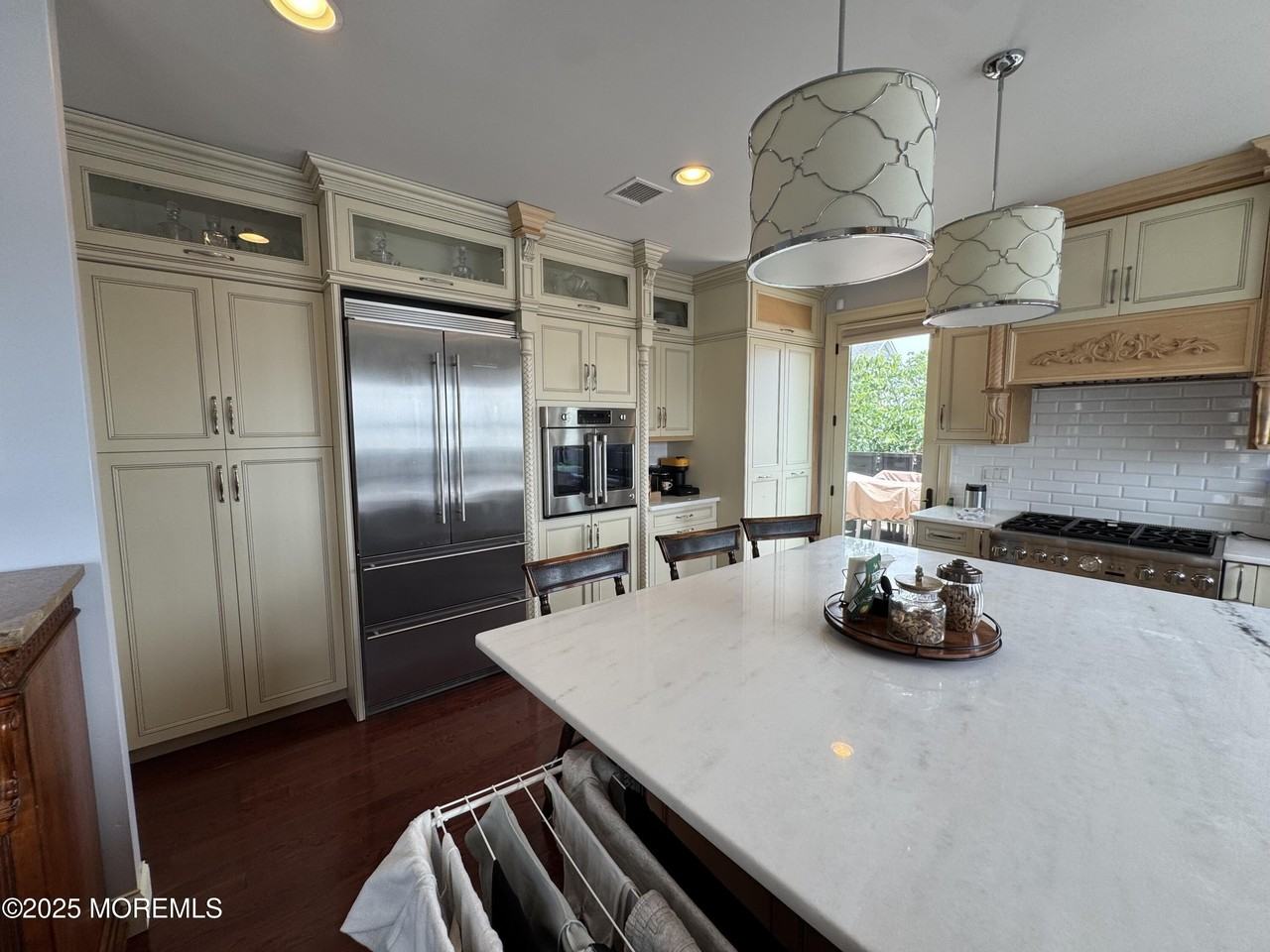 36 Beach St - Photo 7 of 29