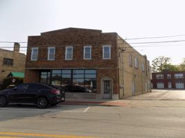 featured image of 328 Green Bay Rd #1