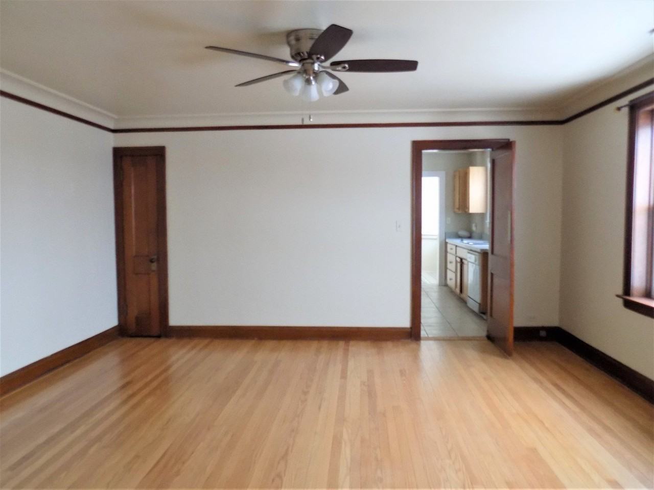 328 Green Bay Rd #1 - Photo 2 of 10