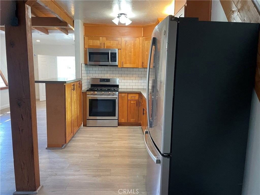 29392 Lakeview Dr - Photo 5 of 40