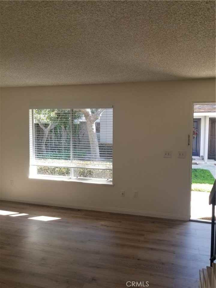 16932 Limelight Cir #D - Photo 4 of 29