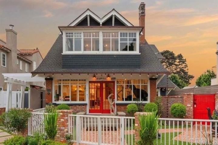 1027 G Ave - Photo 2 of 50