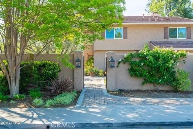 3801 Mainsail Cir - Photo 2 of 43