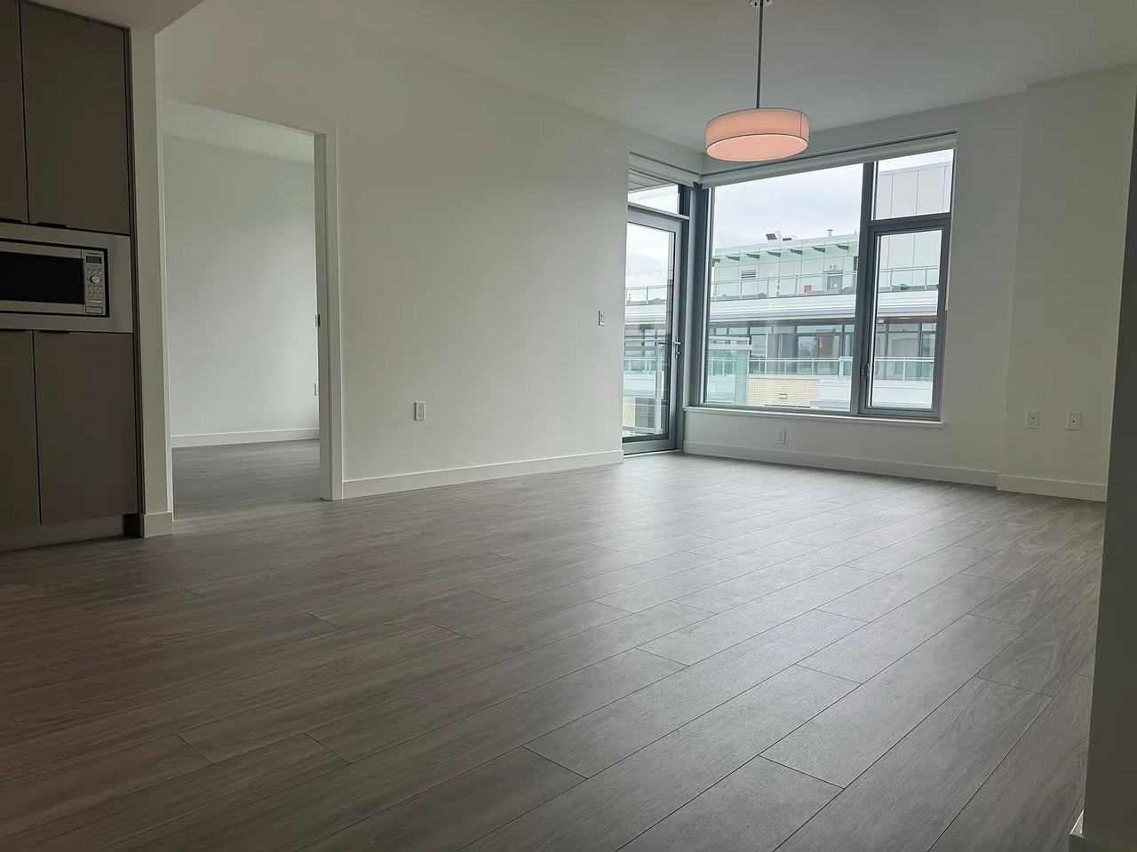 755 Harbourside Drive #714 - Photo 4 of 29