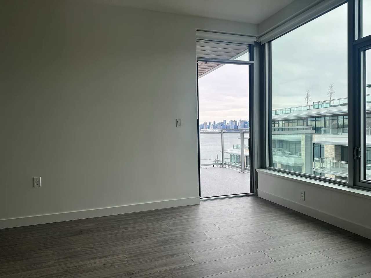 755 Harbourside Drive #714 - Photo 6 of 29