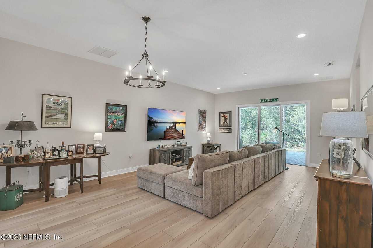 158 Liberty Bell Rd - Photo 7 of 36