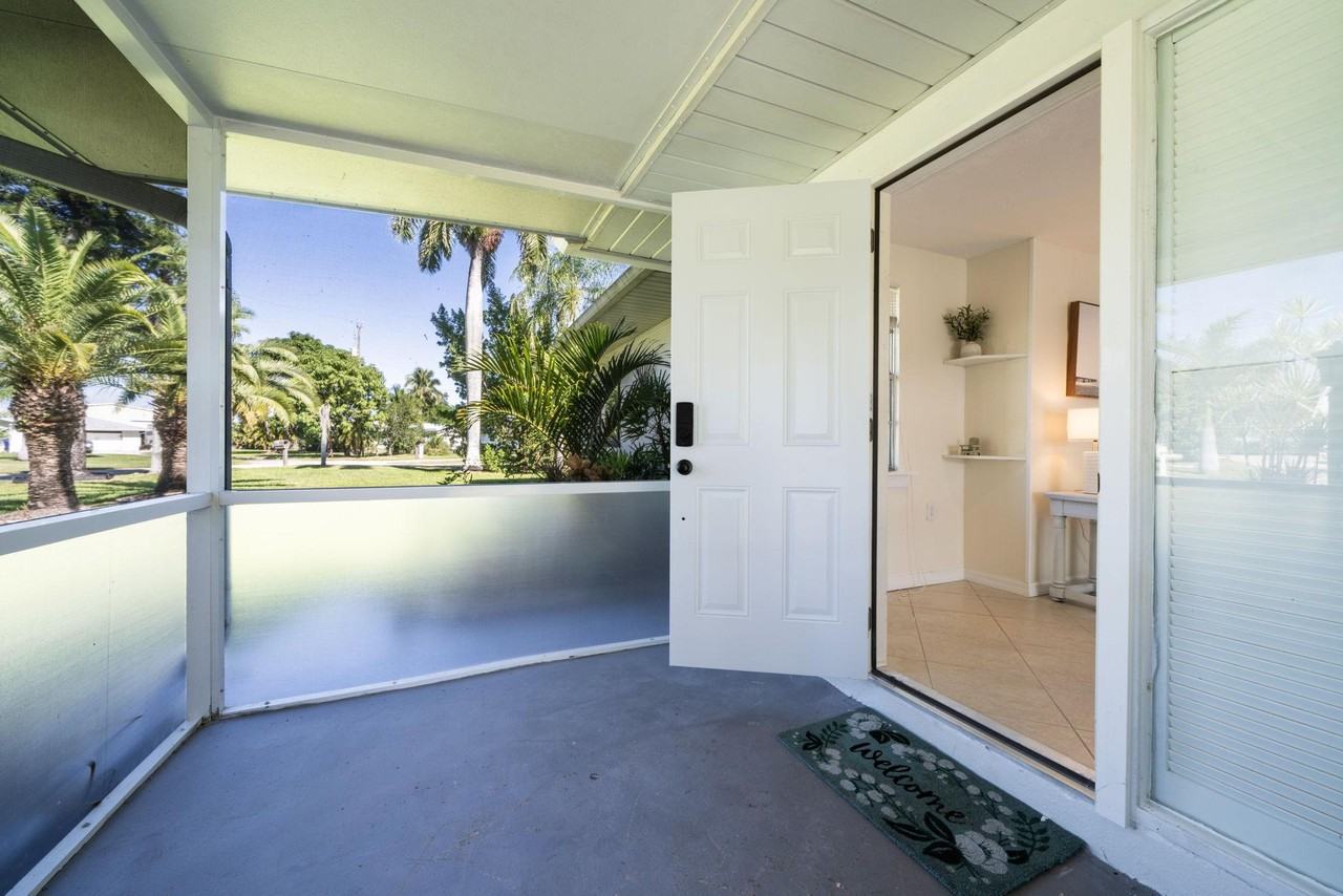 E Riverside Dr - Photo 3 of 13