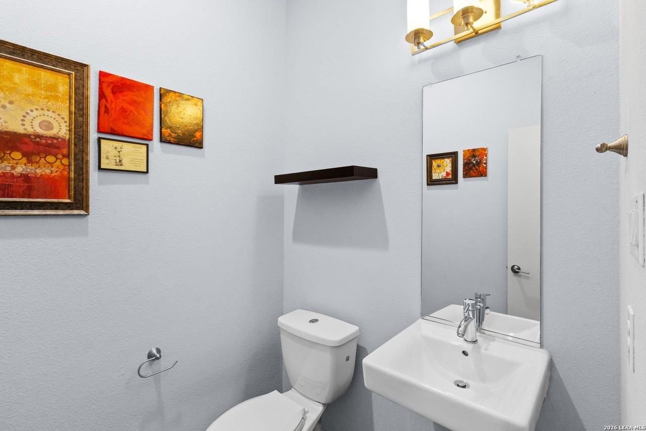 408 Lewis St - Photo 7 of 20