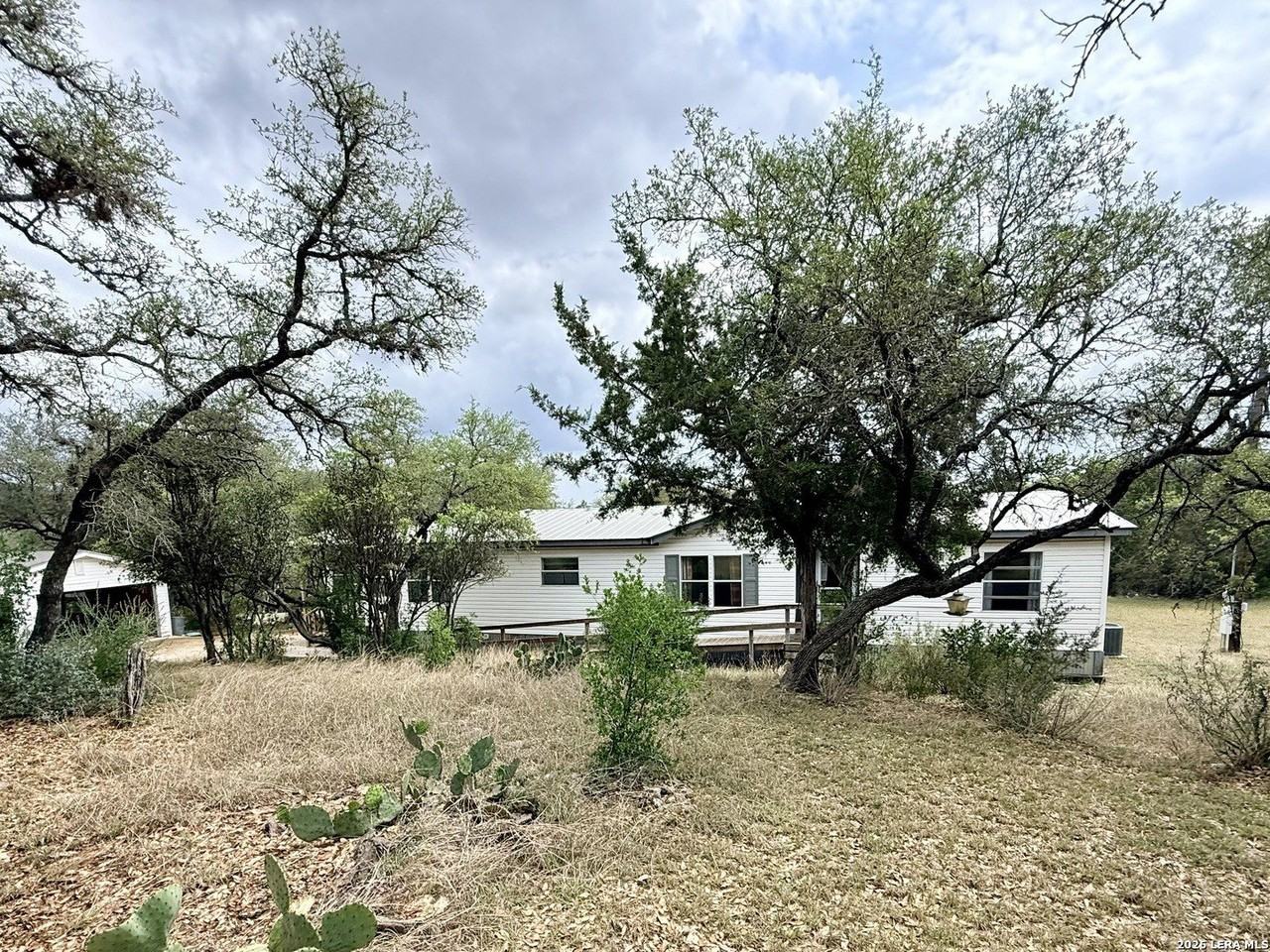 182 Laurel Ridge Dr - Photo 2 of 32