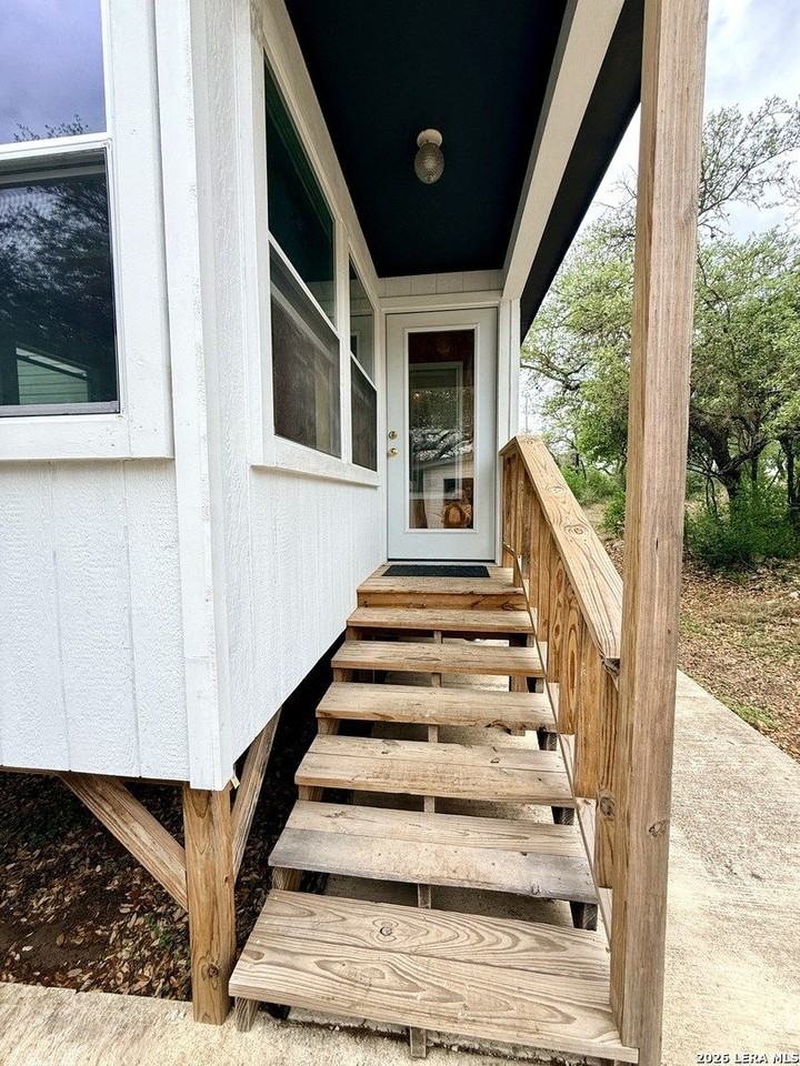 182 Laurel Ridge Dr - Photo 5 of 32