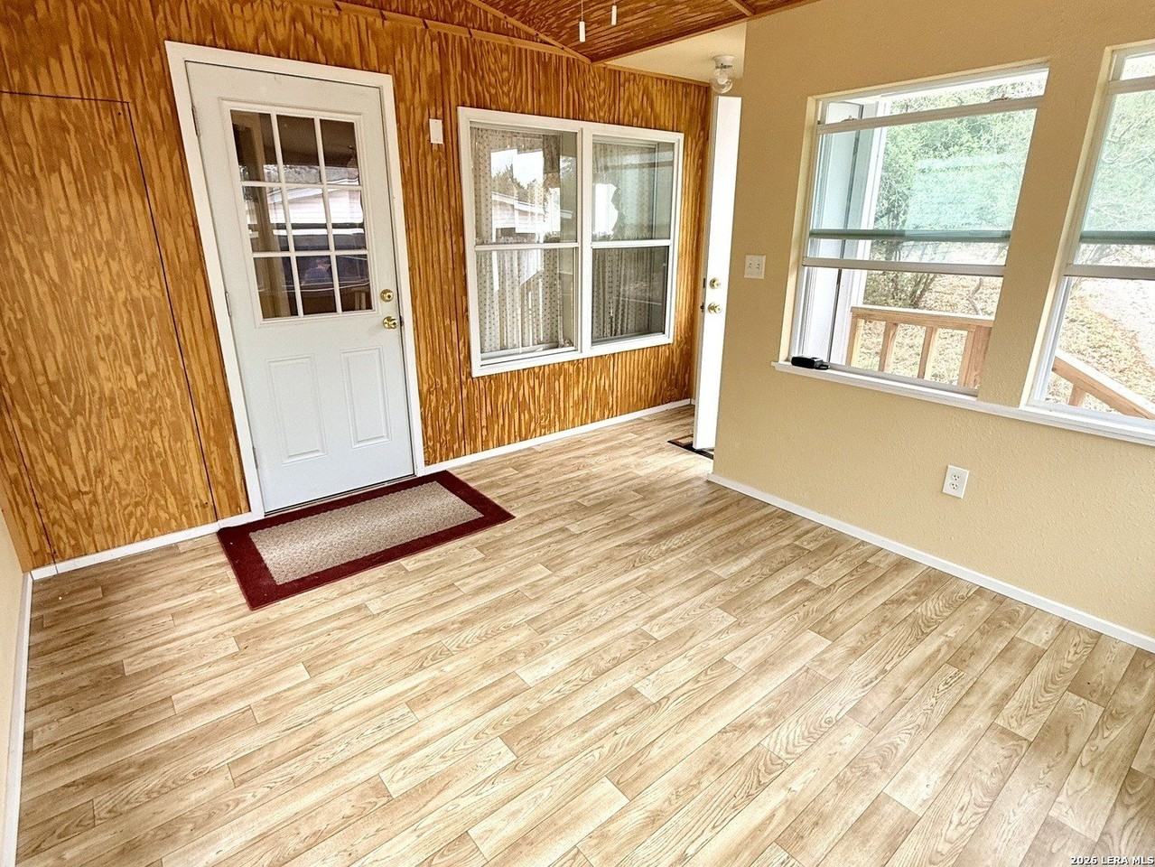 182 Laurel Ridge Dr - Photo 7 of 32