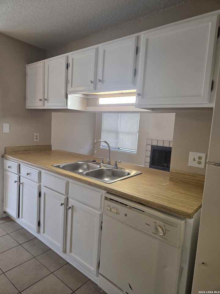 5719 Country Sun Dr - Photo 6 of 14