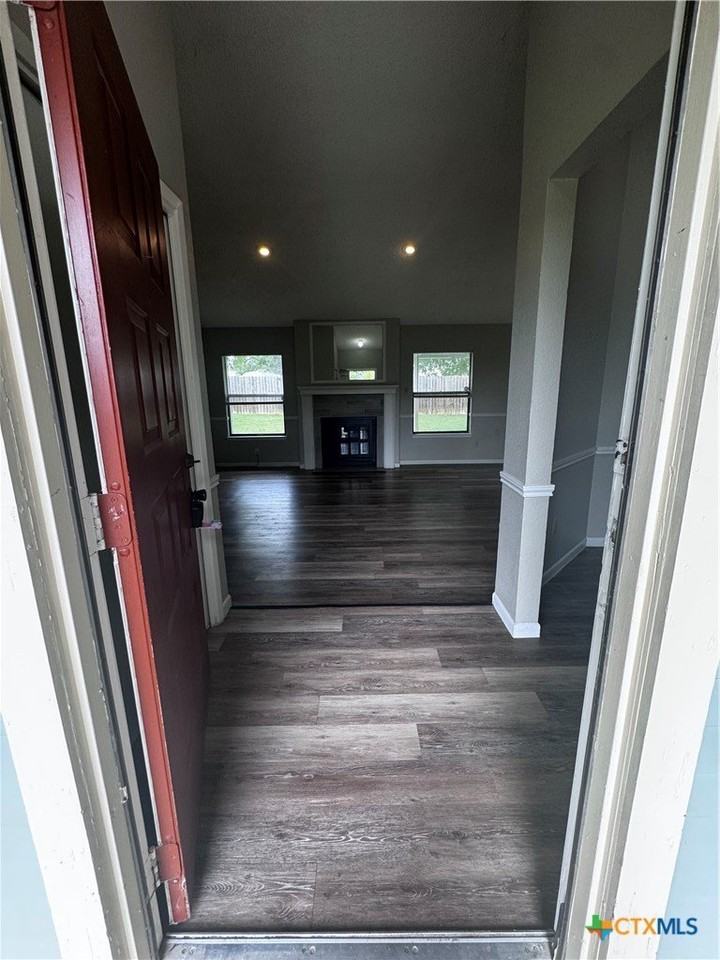 4505 River Oaks Dr - Photo 4 of 26