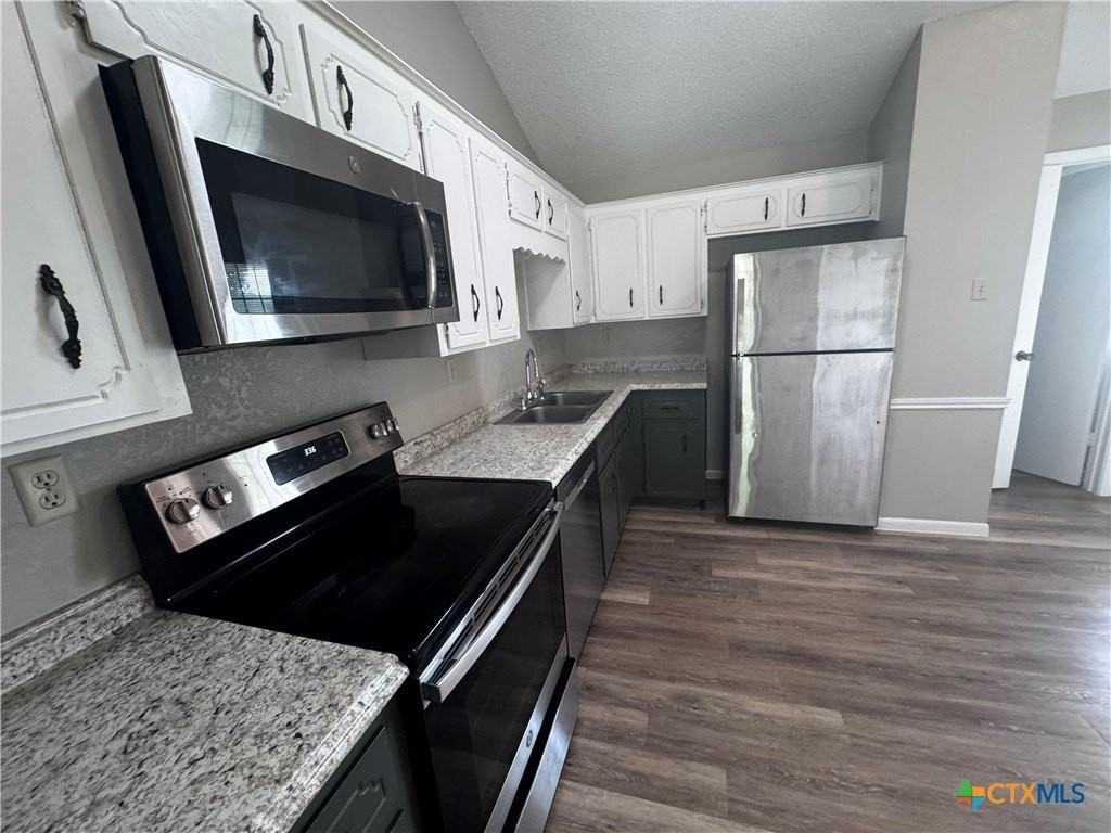 4505 River Oaks Dr - Photo 6 of 26