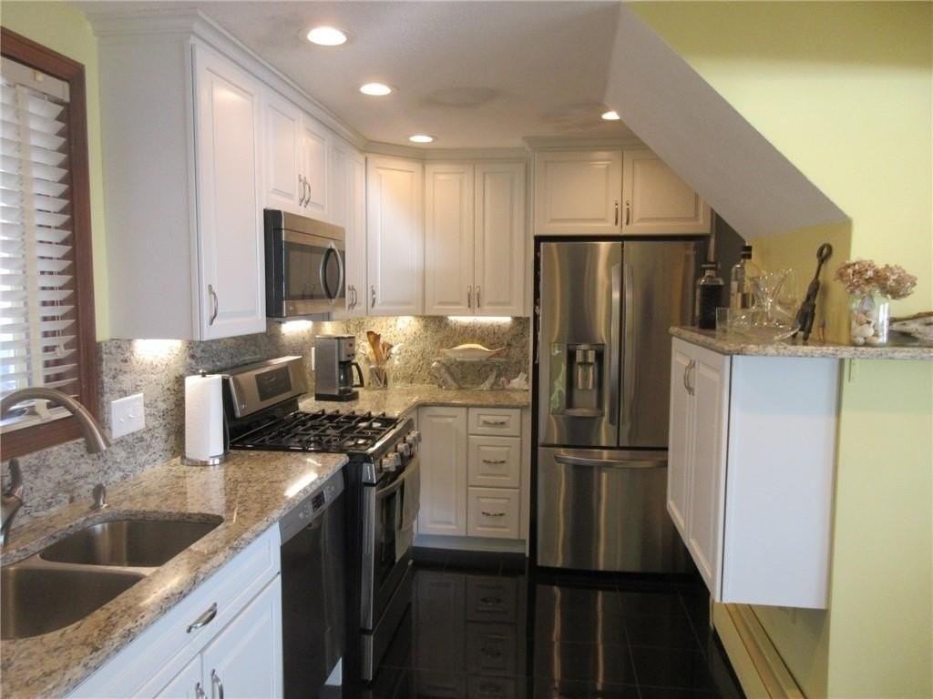 160 Colonel John Gardner Rd - Photo 5 of 13