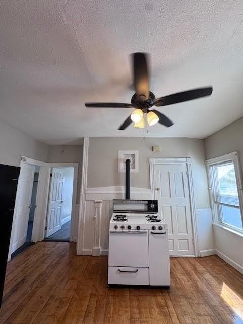 52 Canton St - Photo 2 of 14