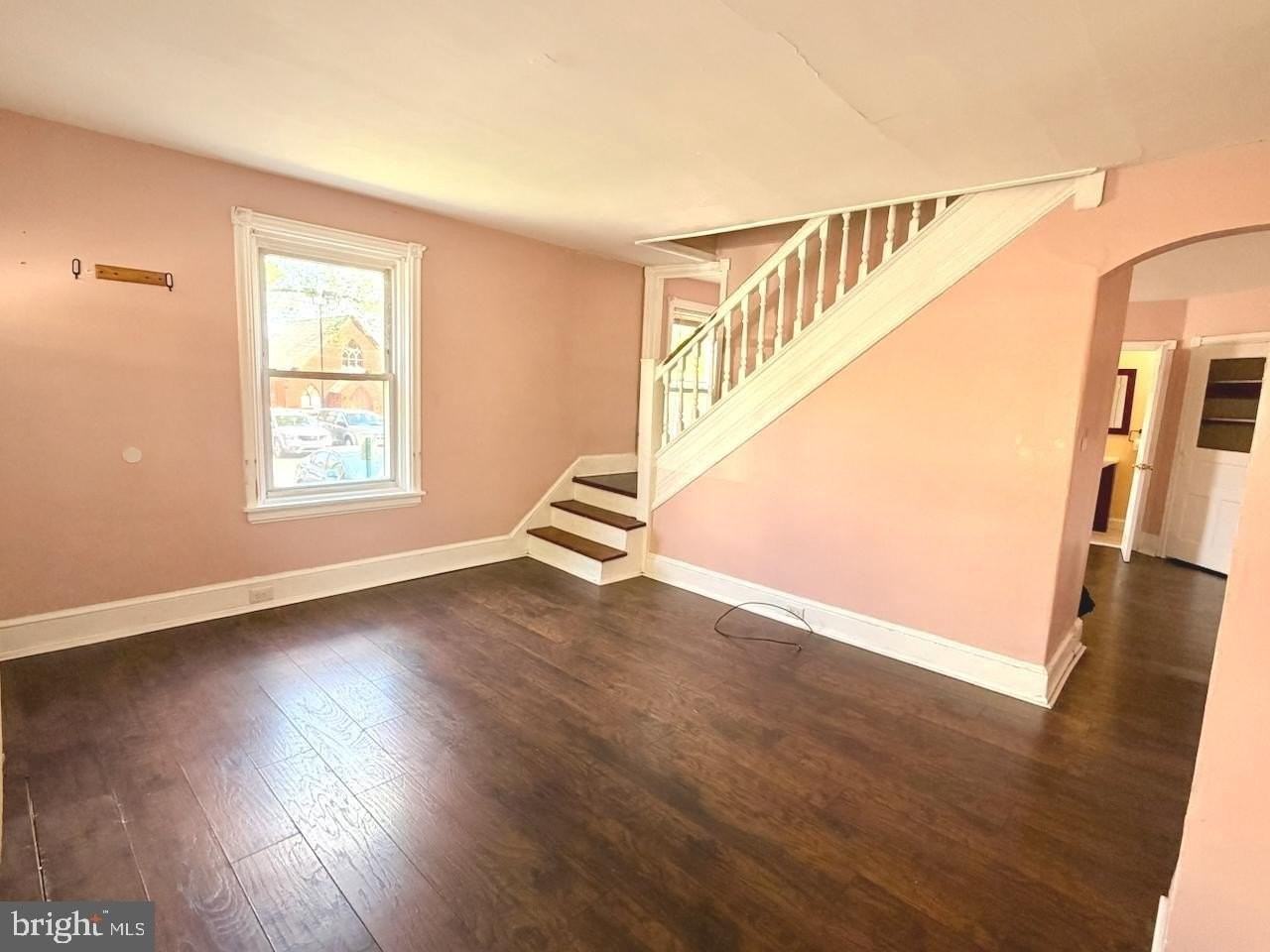 400 W 3rd St - Photo 2 of 41