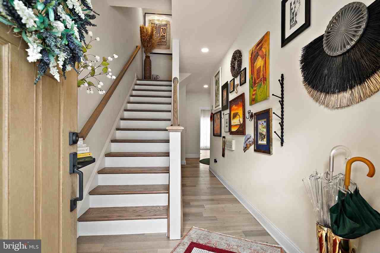 737 Walkers Mill Ln - Photo 2 of 34