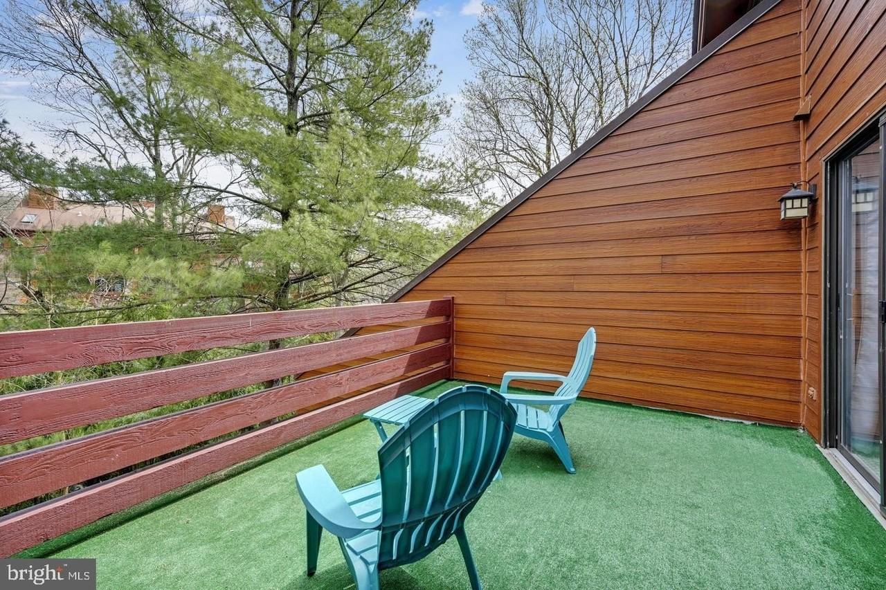 7531 Weather Worn Way #E - Photo 4 of 26