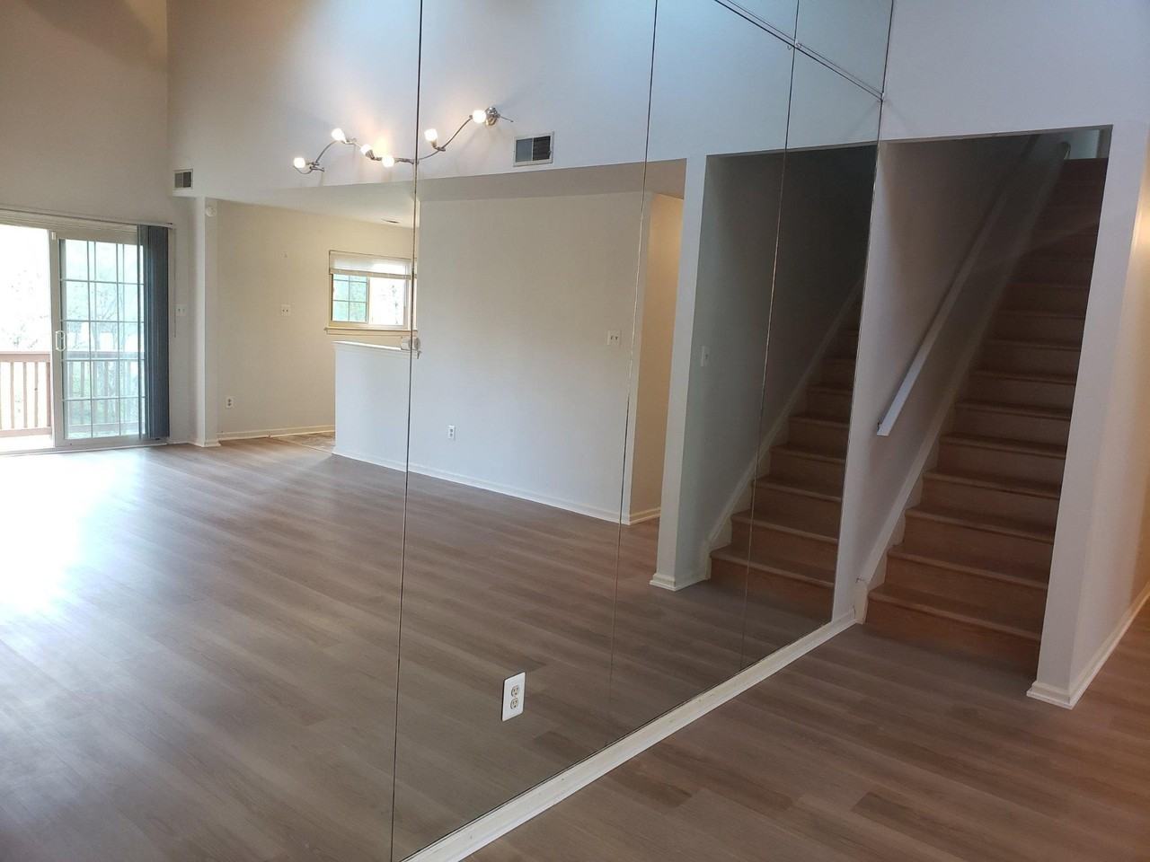 369 Green Meadow Ln - Photo 3 of 13