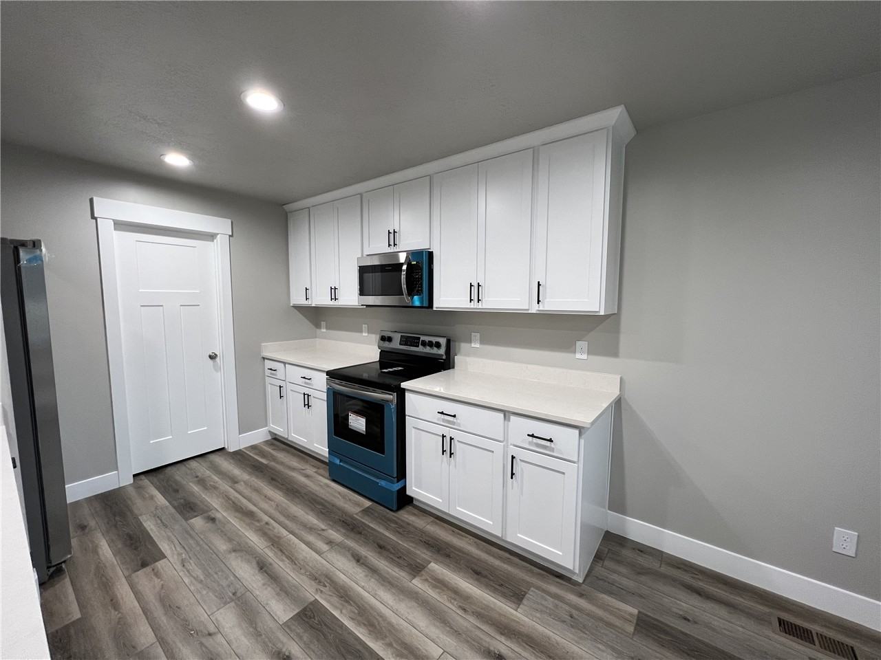 447 Es - Photo 5 of 23