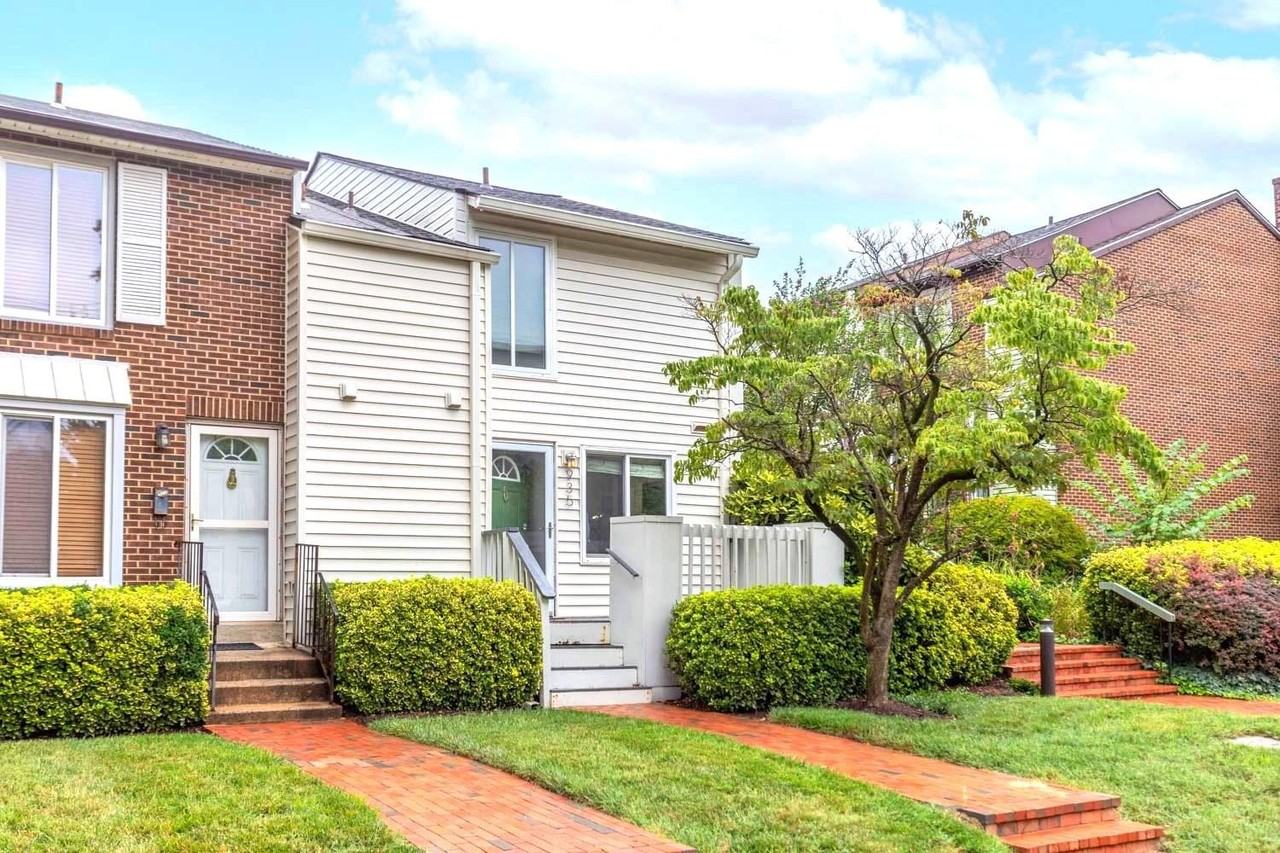 935 S Taylor St - Photo 2 of 26