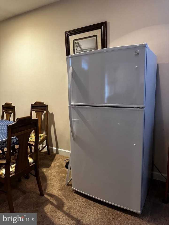 10869 General Kirkland Dr - Photo 5 of 6