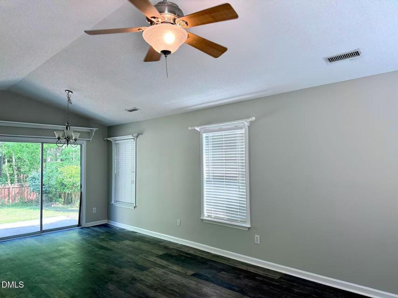 928 Homestead Park Dr - Photo 7 of 16