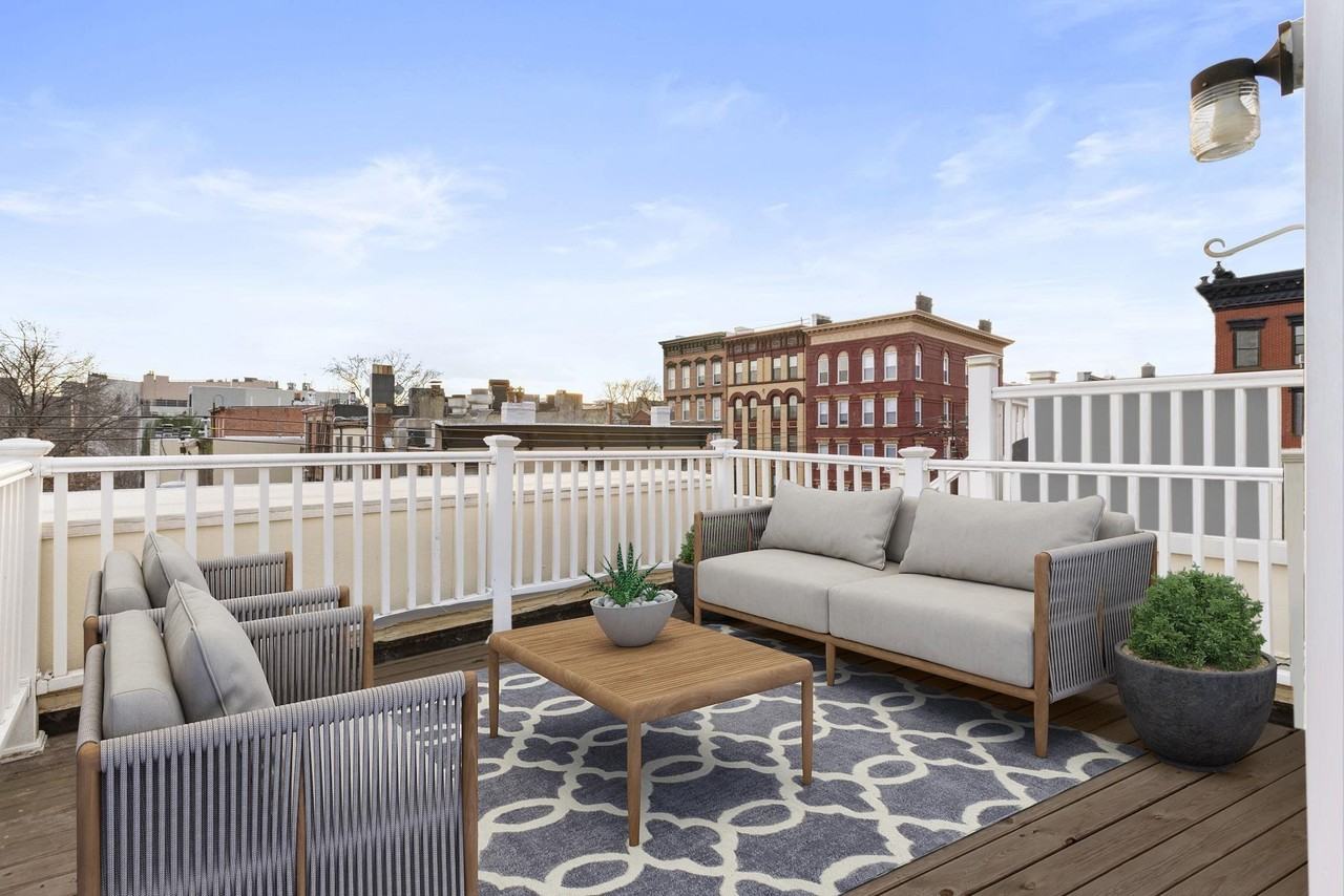 214 8th St - Photo 2 of 11