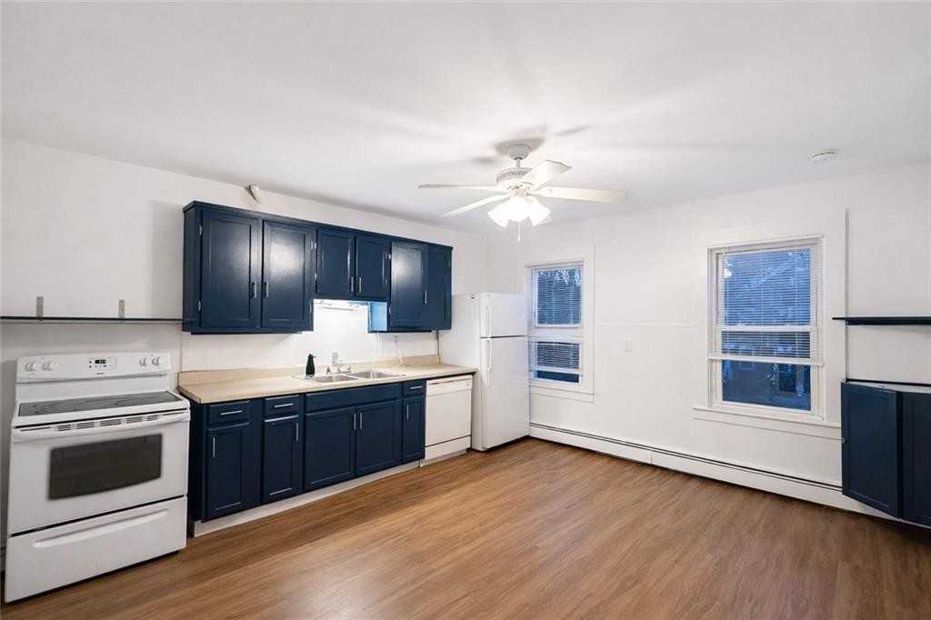 39 Roland St ##2