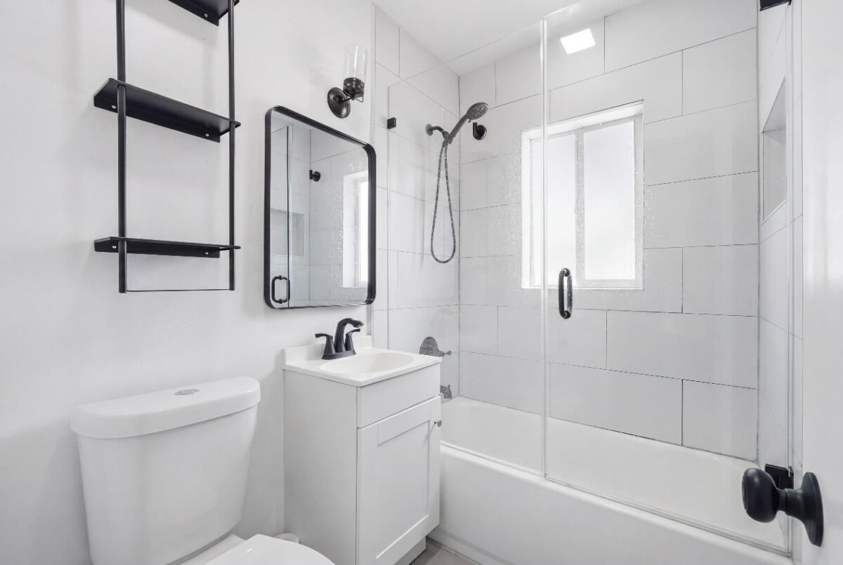712 Ne 10th Ave - Photo 7 of 23